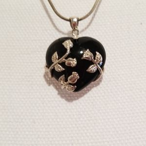 ♥️Heart pendant on small box chain